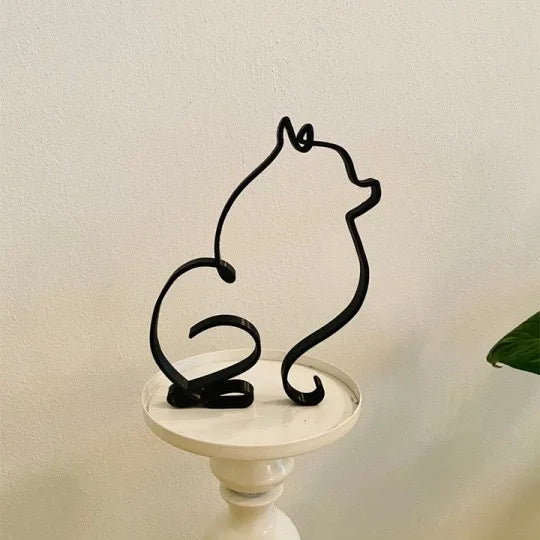Dog/cat sculpture